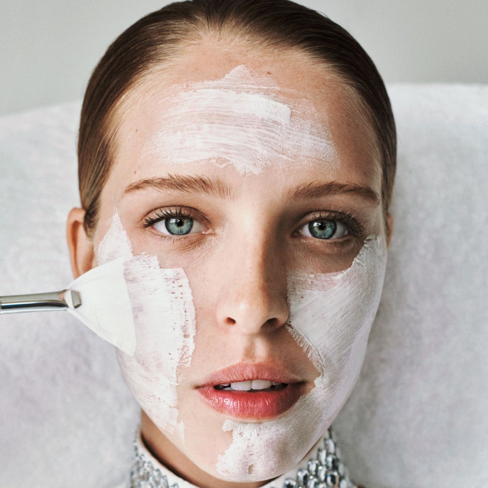 Avène’s Aqua-Gel Cream Is The Best Drugstore Moisturiser To Use This Winter