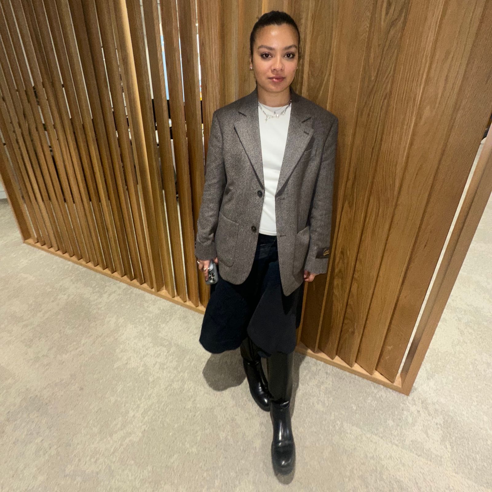 Help? I’m 26 Years Old And Can’t Stop Dressing Like Princess Anne