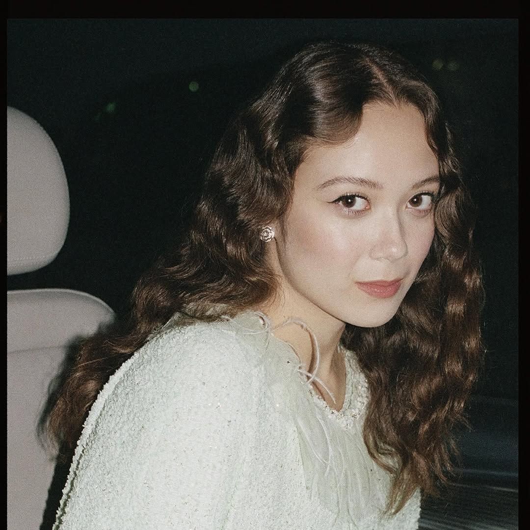 5 Simple Tricks To Make Your Eyes Look Bigger, According To The Pros